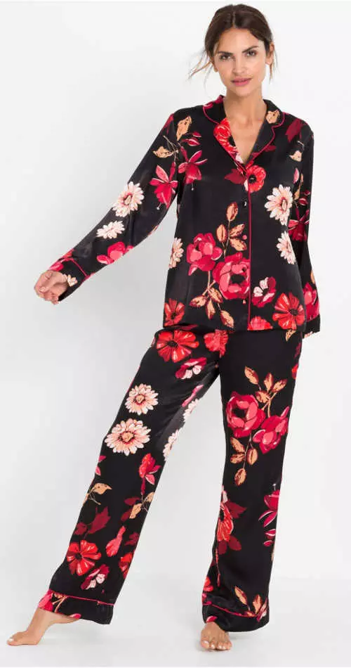 Dámske saténové pyžamo s kvetinovou potlačou