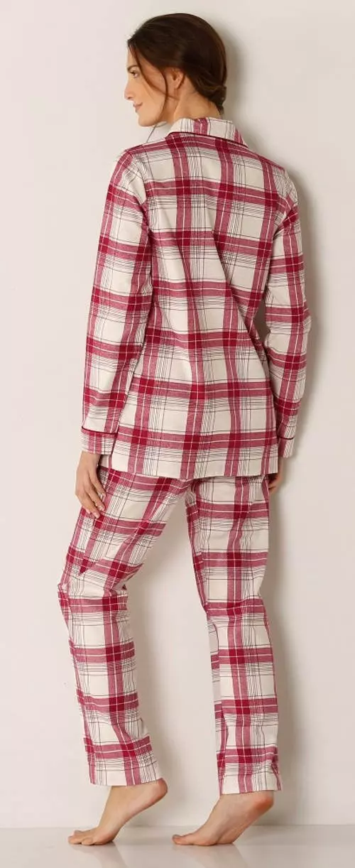 Červeno-biele kockované pyžamo